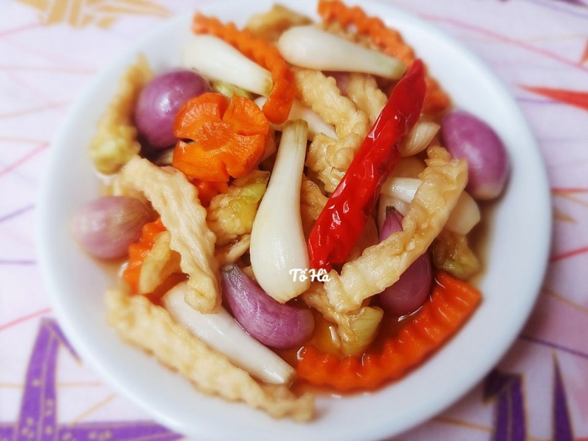 DƯA món (Rau củ quả ngâm mắm đường)