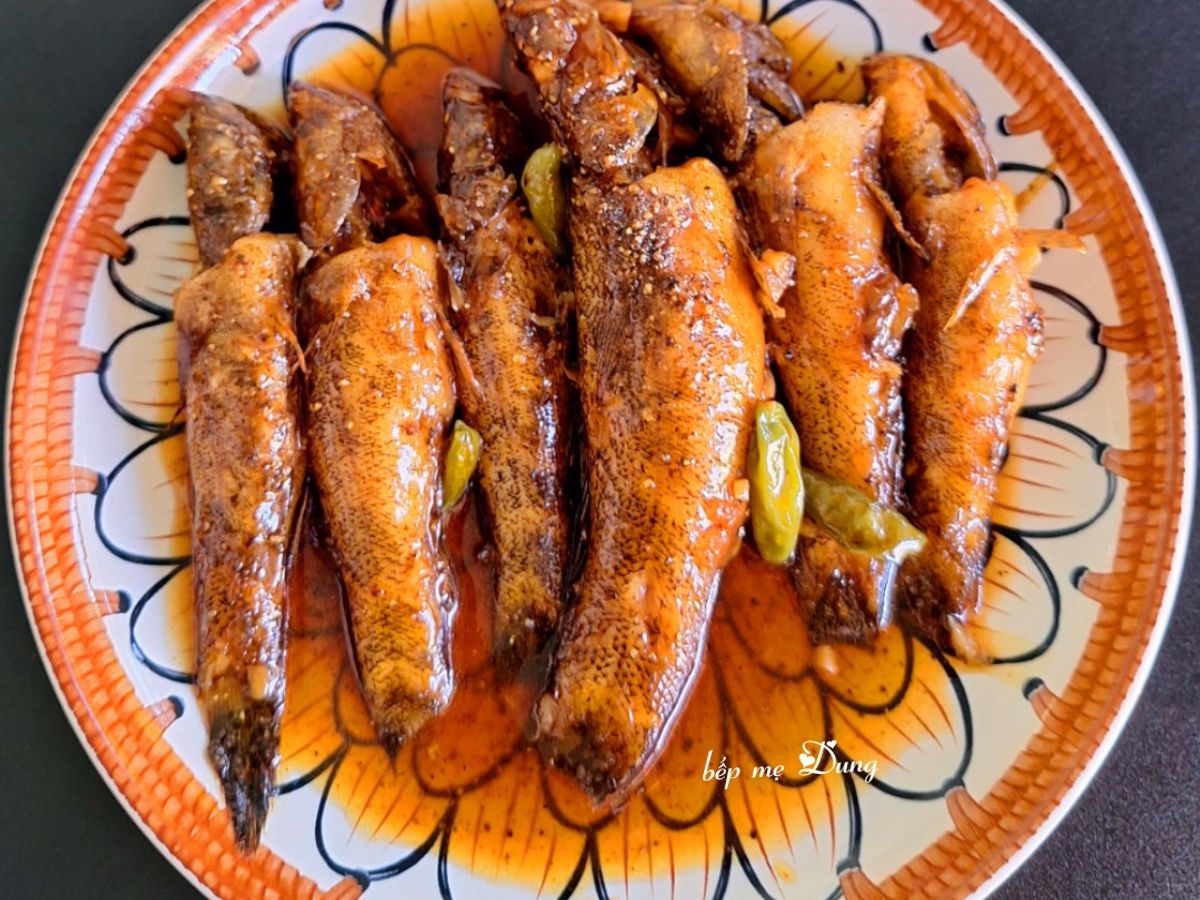 Cá bống kho tiêu