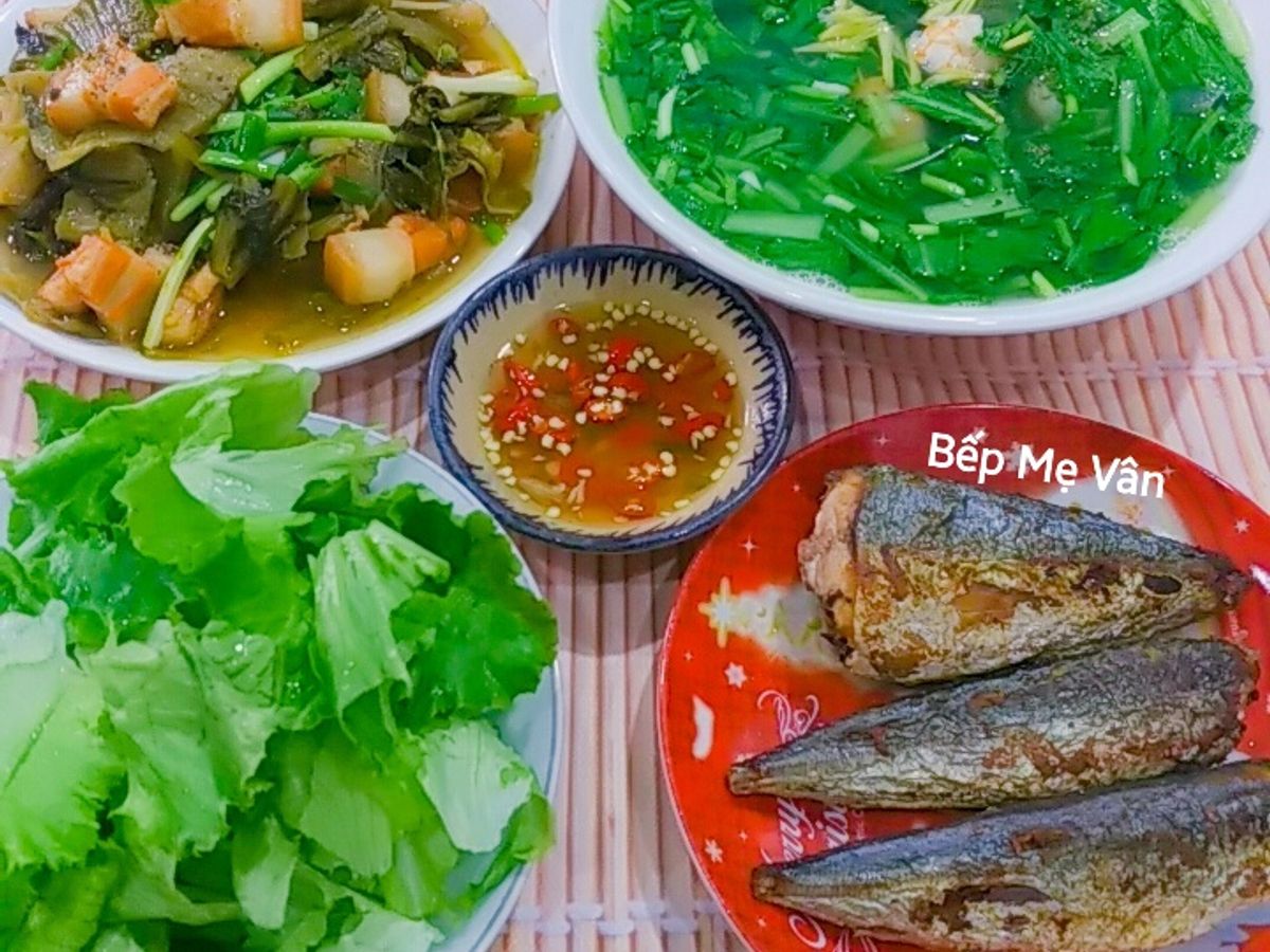 Mâm Cơm Của Mẹ