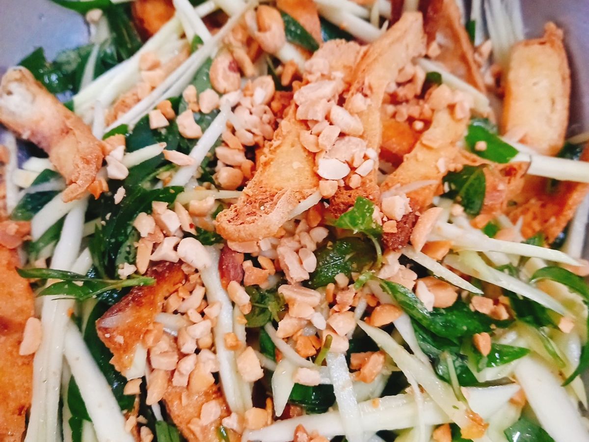 Gỏi xoài đậu hủ
