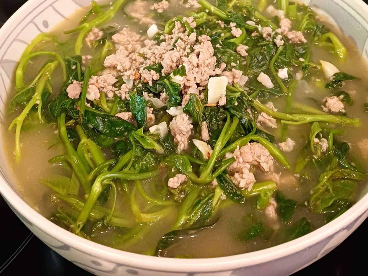Rau muống nấu thịt và chao