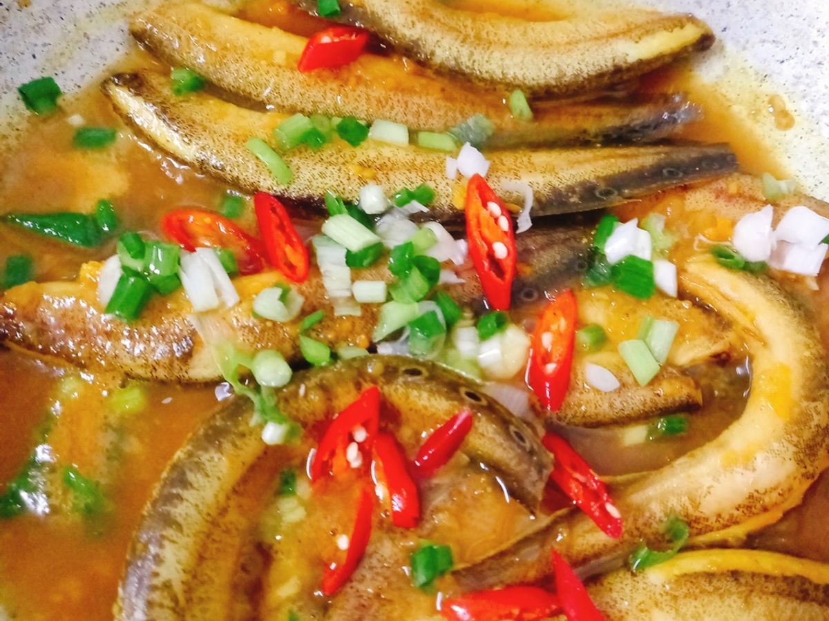 Cá chạch kho nghệ