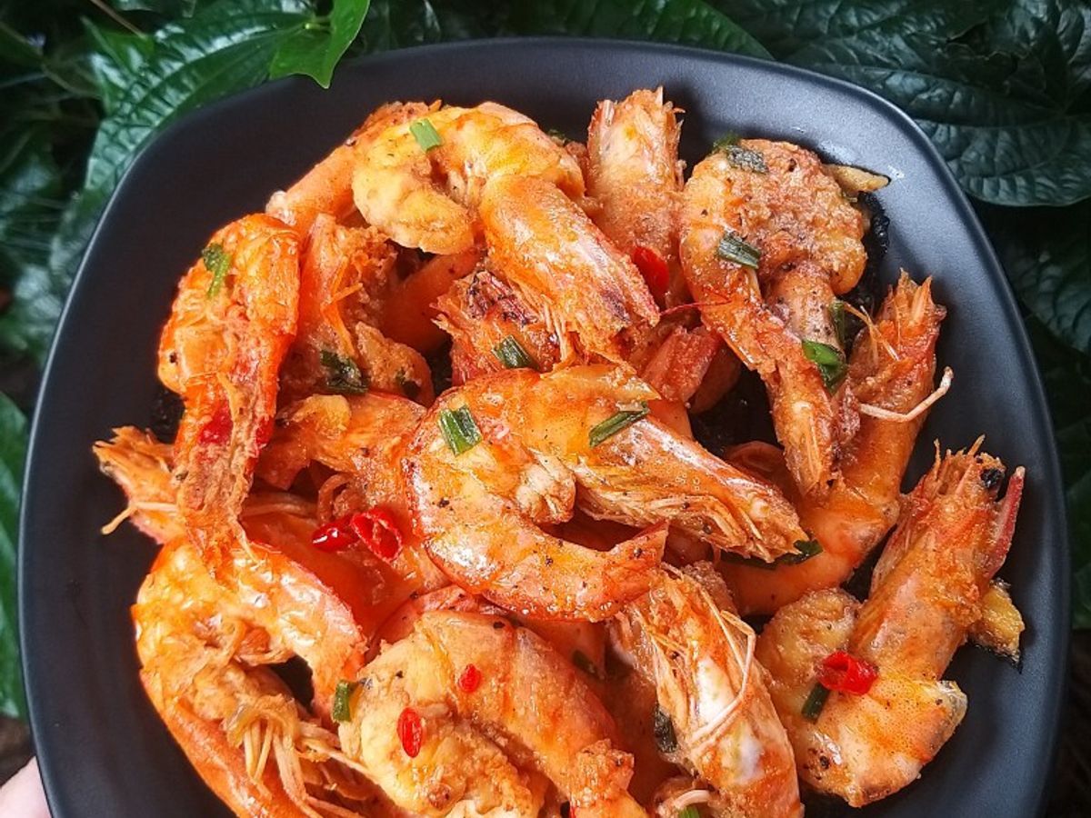 Tôm rim satế
