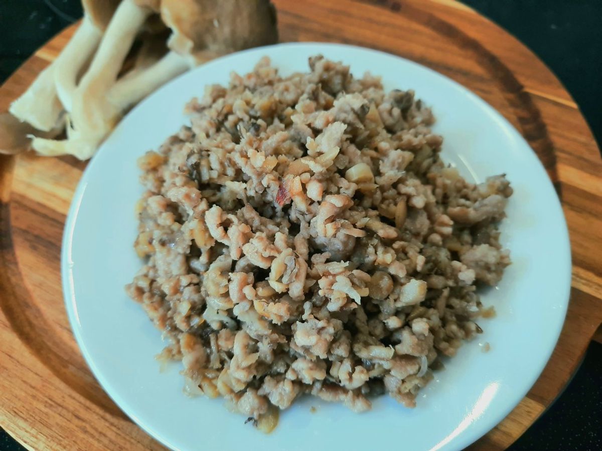 Thịt băm rang nấm