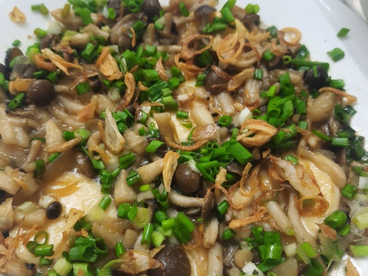Đậu non sốt nấm hành (món chay)