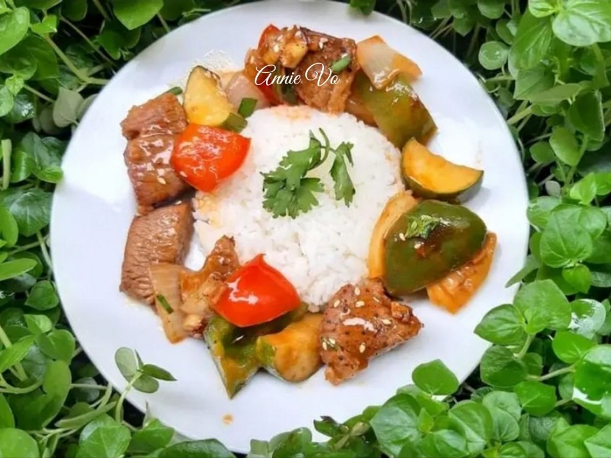 Cơm bò lúc lắc