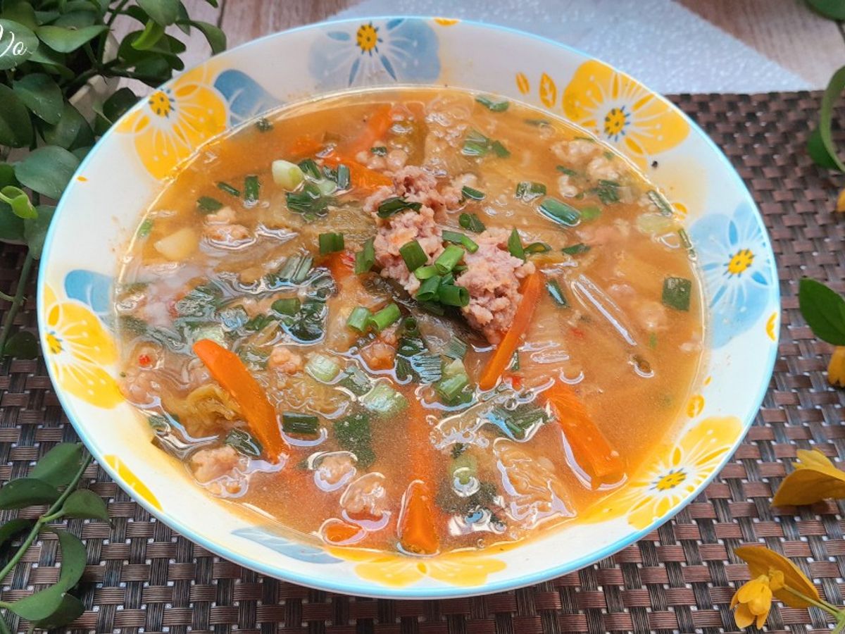 Canh kim chi thịt xay