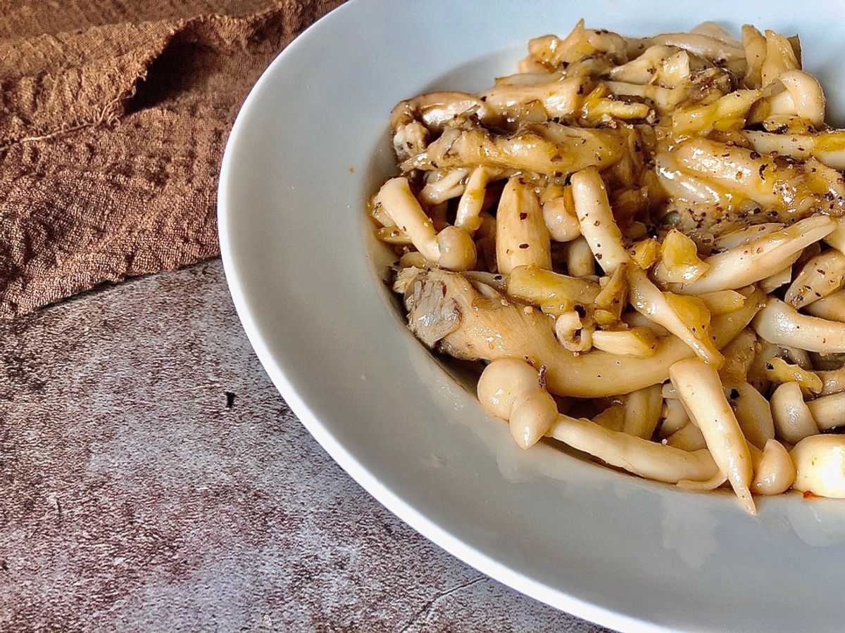 Nấm Linh Chi Om Sốt Teriyaki