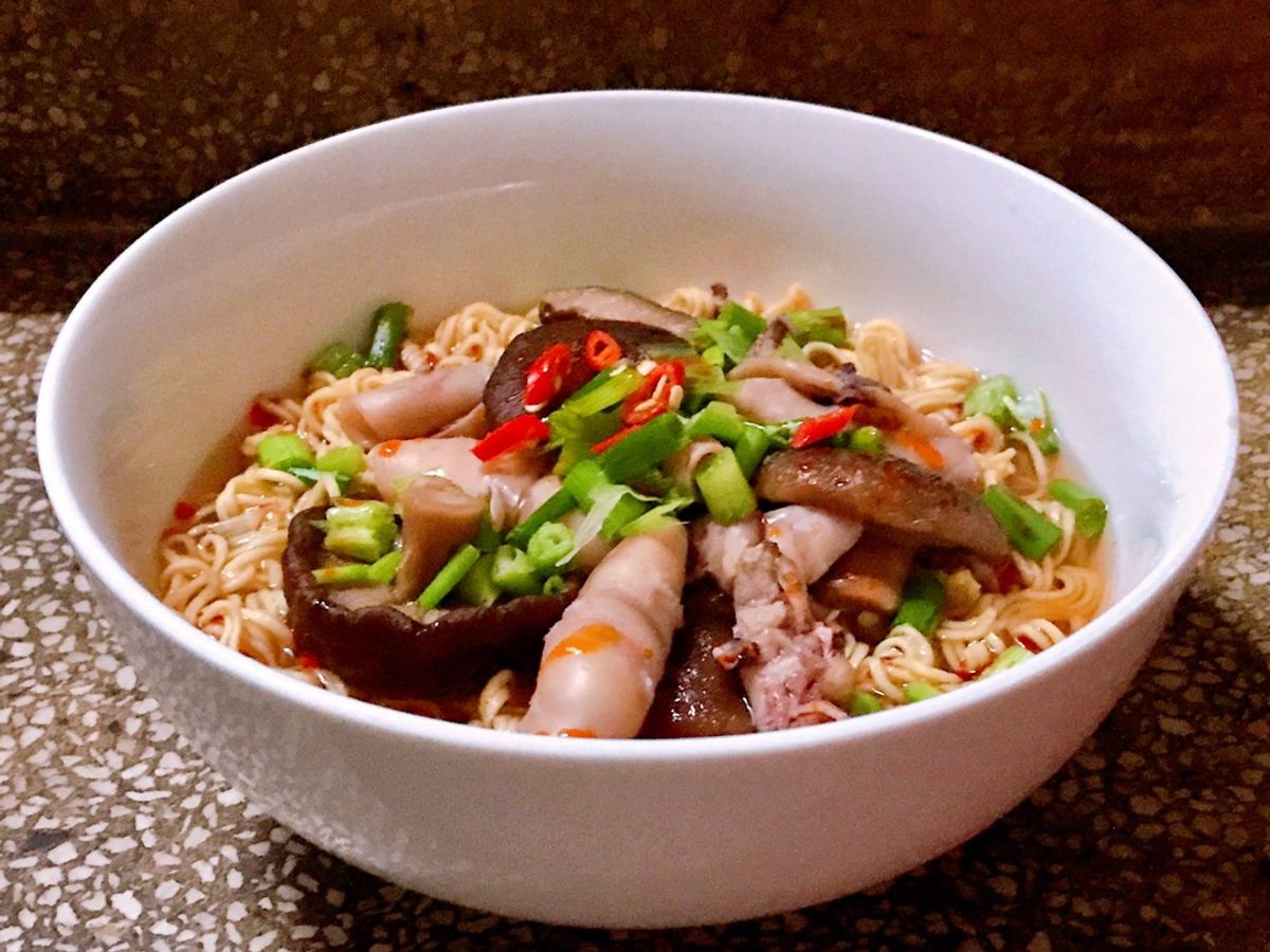 Mì Gói Khô Mực Nấm Đông Cô