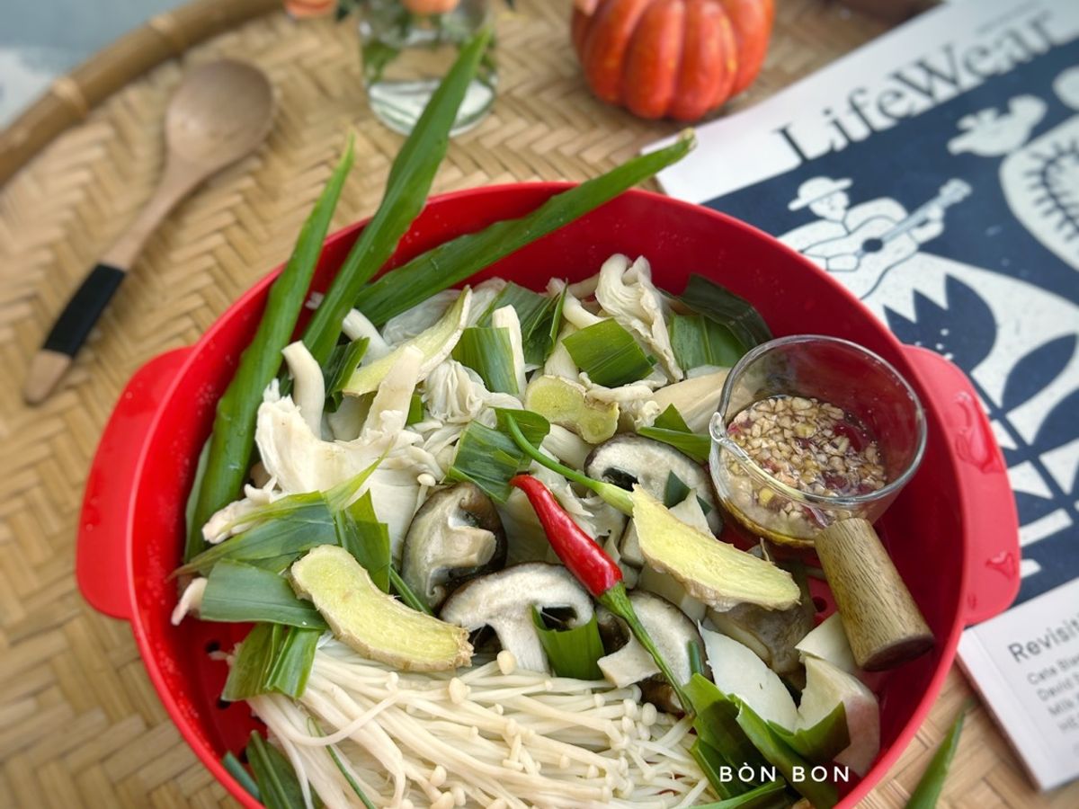 Nấm Hấp Lá Gừng Chay
