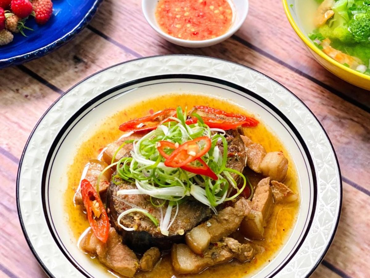 Cá Ngừ Kho Thịt