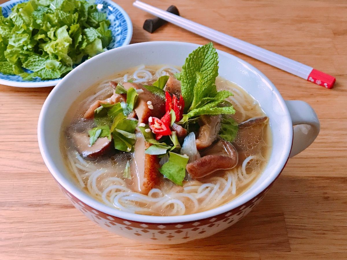 🌱 Bún Nấm Hương Chay (Vegan)
