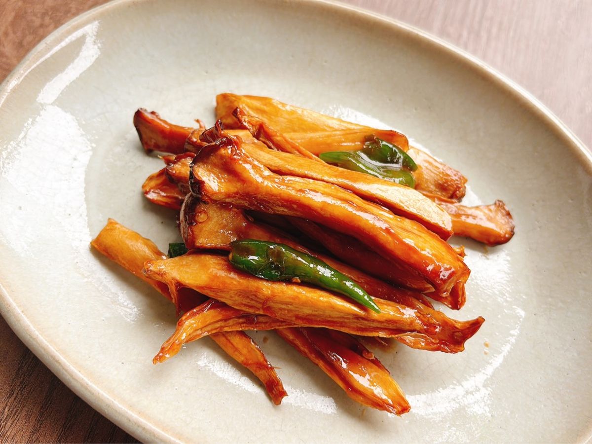 Nấm đùi gà kho ớt xiêm xanh
