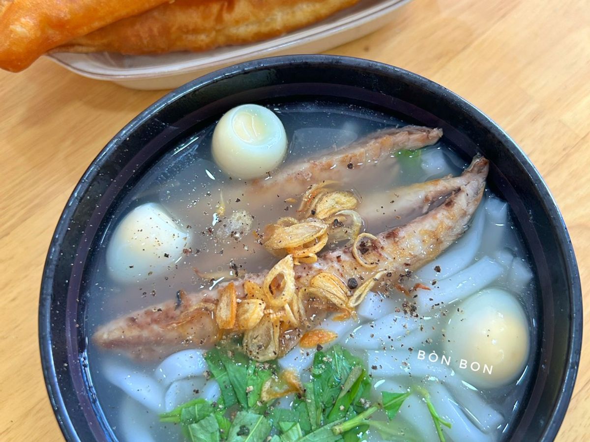 Bánh Canh Cá Nục Huế