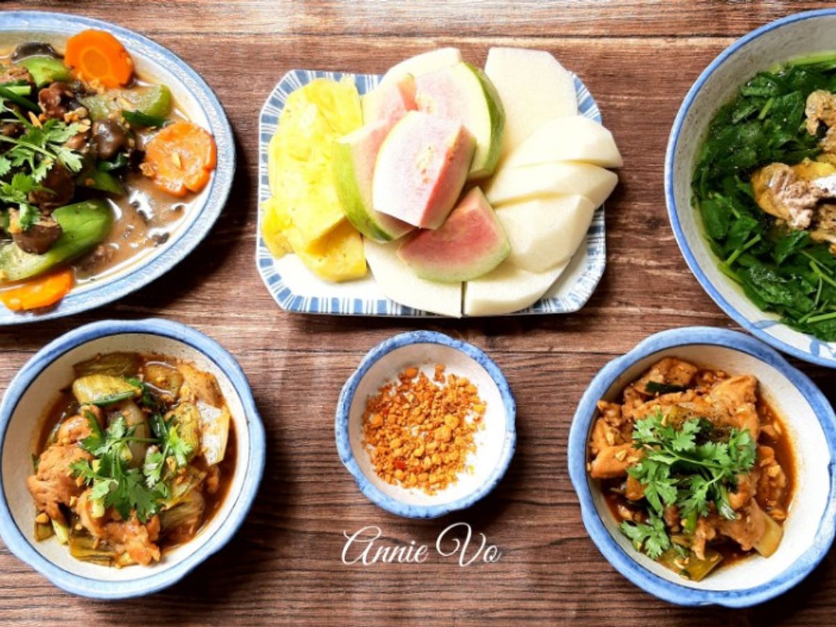 Bữa cơm gia đình ấm cúng