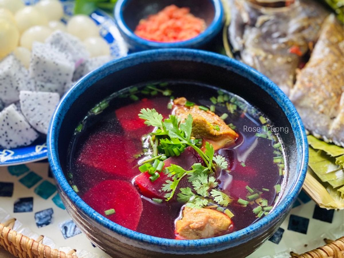 Canh Củ Dền Nấu Xương Heo