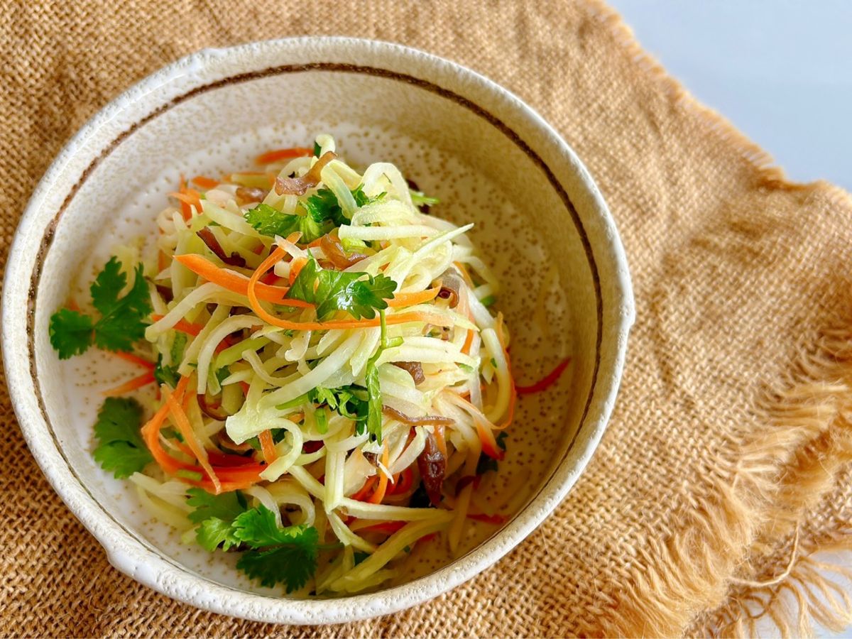 Su hào xào cà rốt nấm mèo