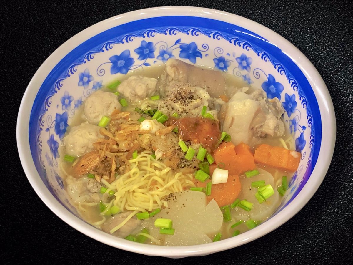 Mì Đuôi Heo Giò Mọc