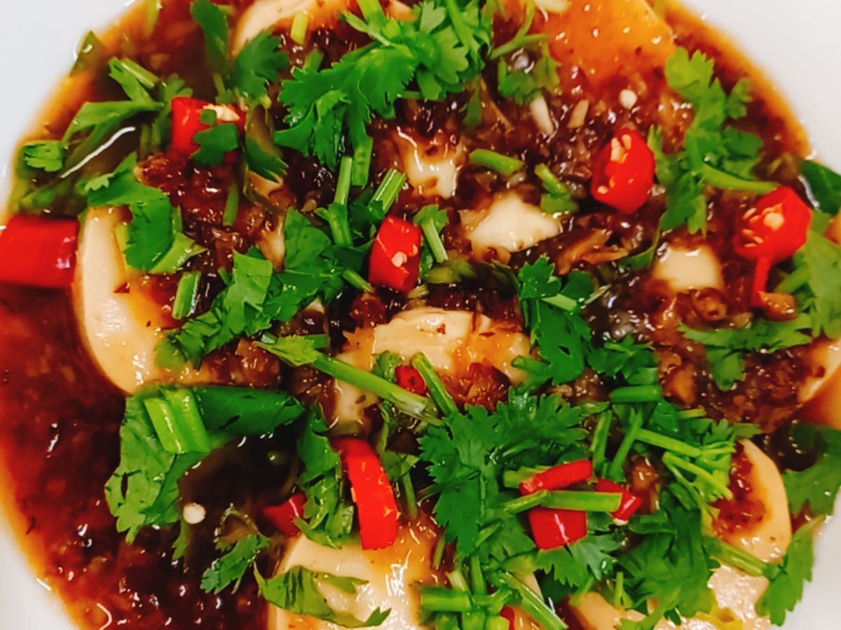 Đậu hủ non sauce nấm cay