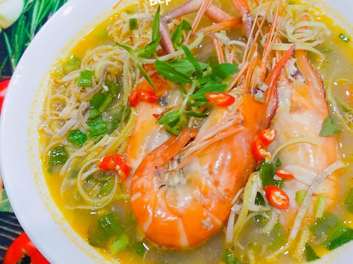Canh chua tôm càng xanh hoa chuối