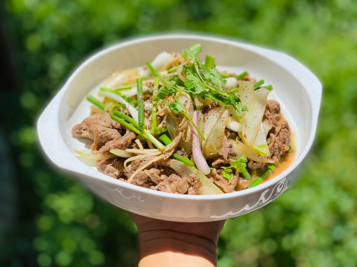 Bò Xào Nấm Kim Châm
