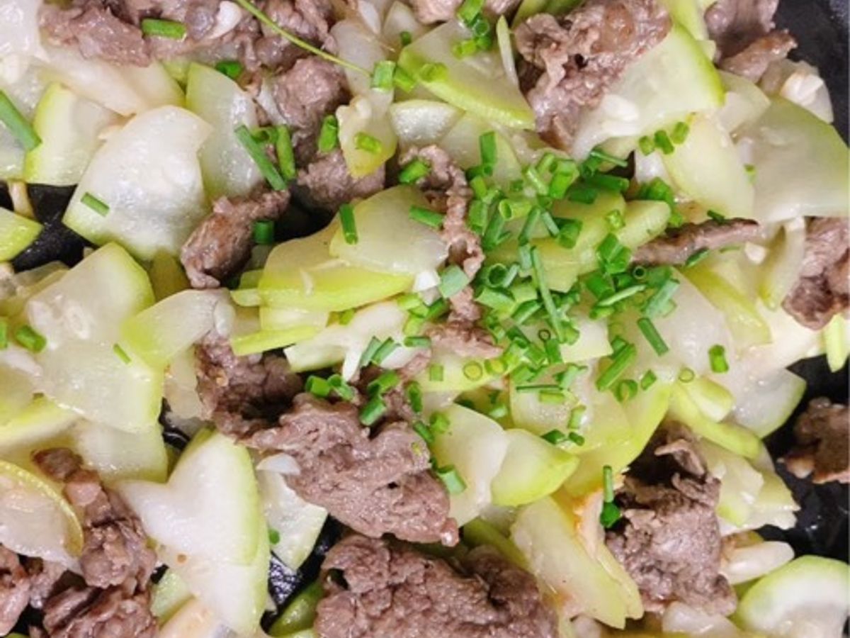 Thịt Bò Xào Bầu