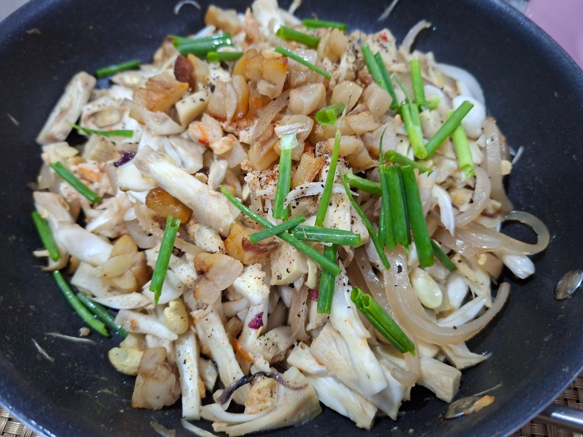 Mít Non Trộn Tôm và Da Heo