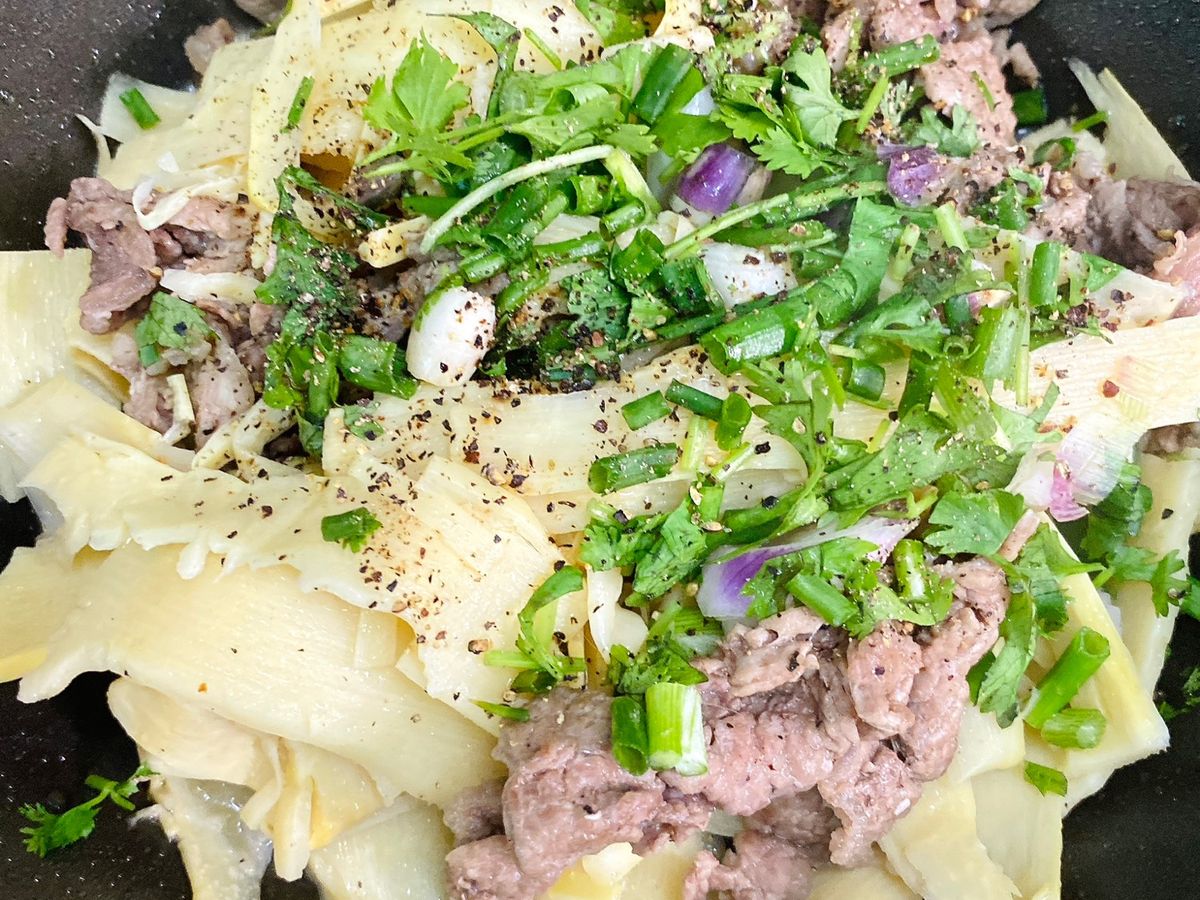 Thịt Bò Xào Măng