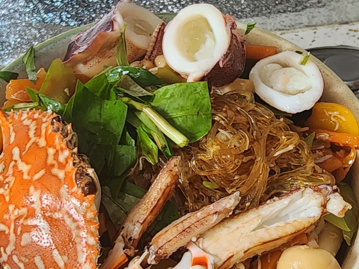 Miến om hải sản