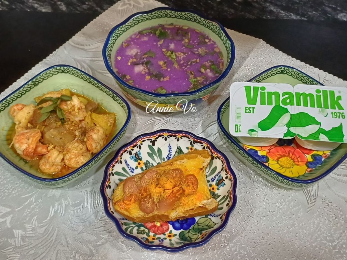 Cơm nhà với tôm và canh khoai mỡ