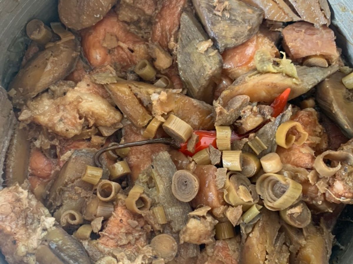 Cá kho riềng sả
