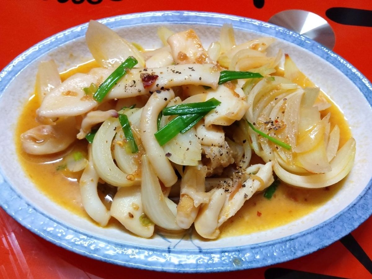 Mực xào hành