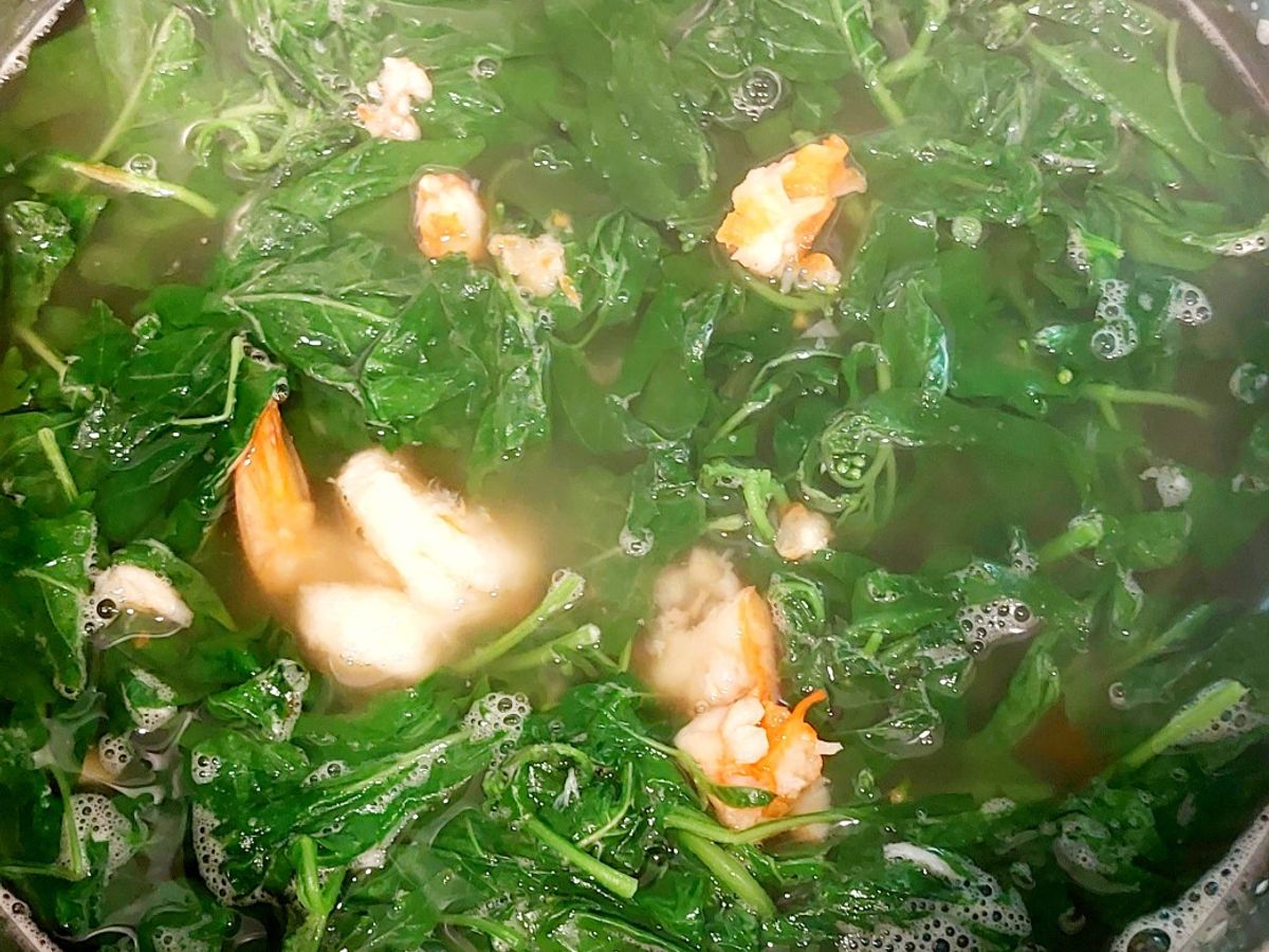 Rau tầm bóp nấu tôm