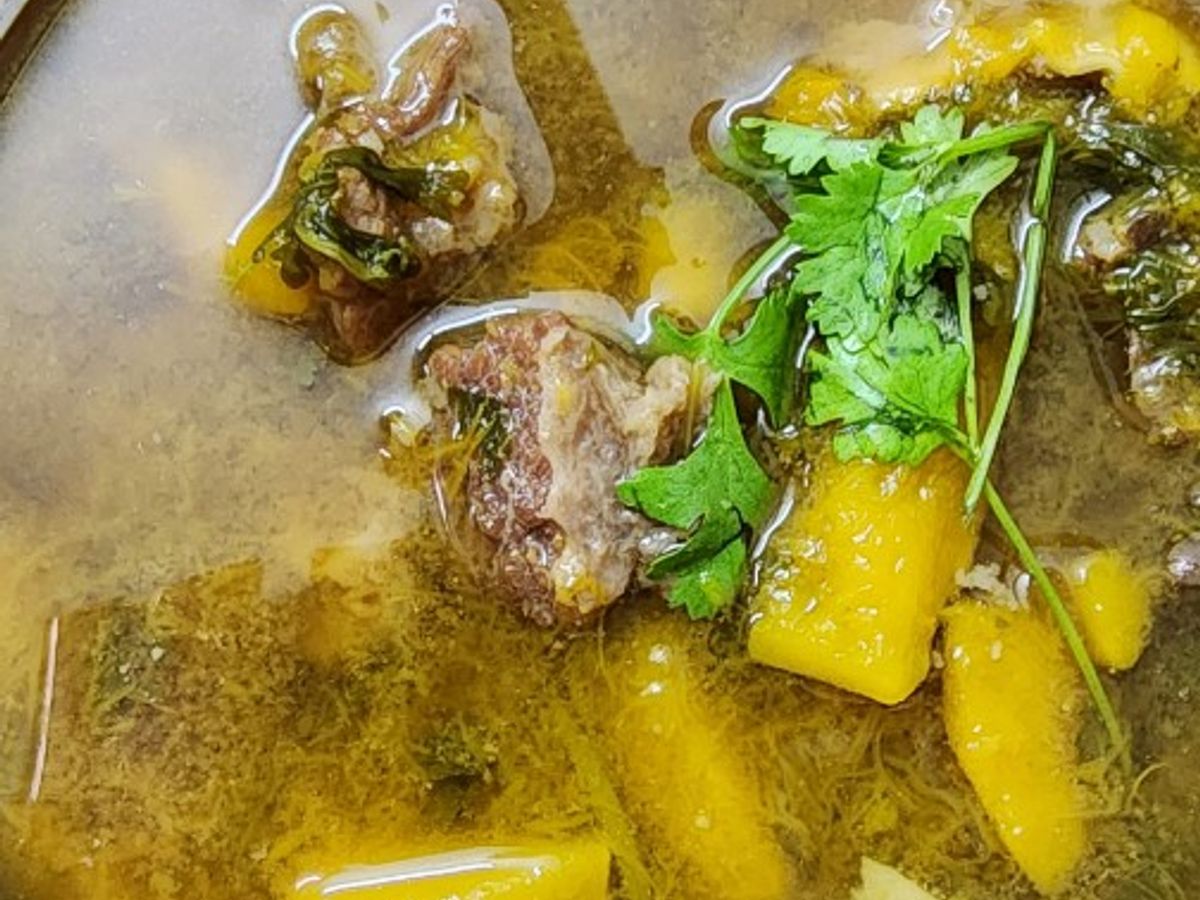 Canh bò hầm bí đỏ