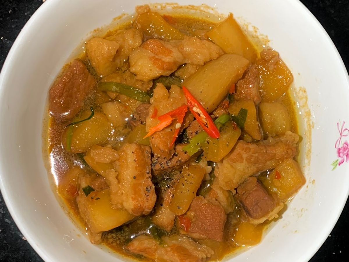 Thịt kho củ cải