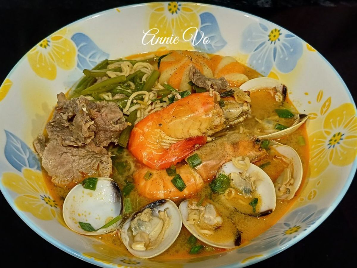 Mì Thái tôm chua cay