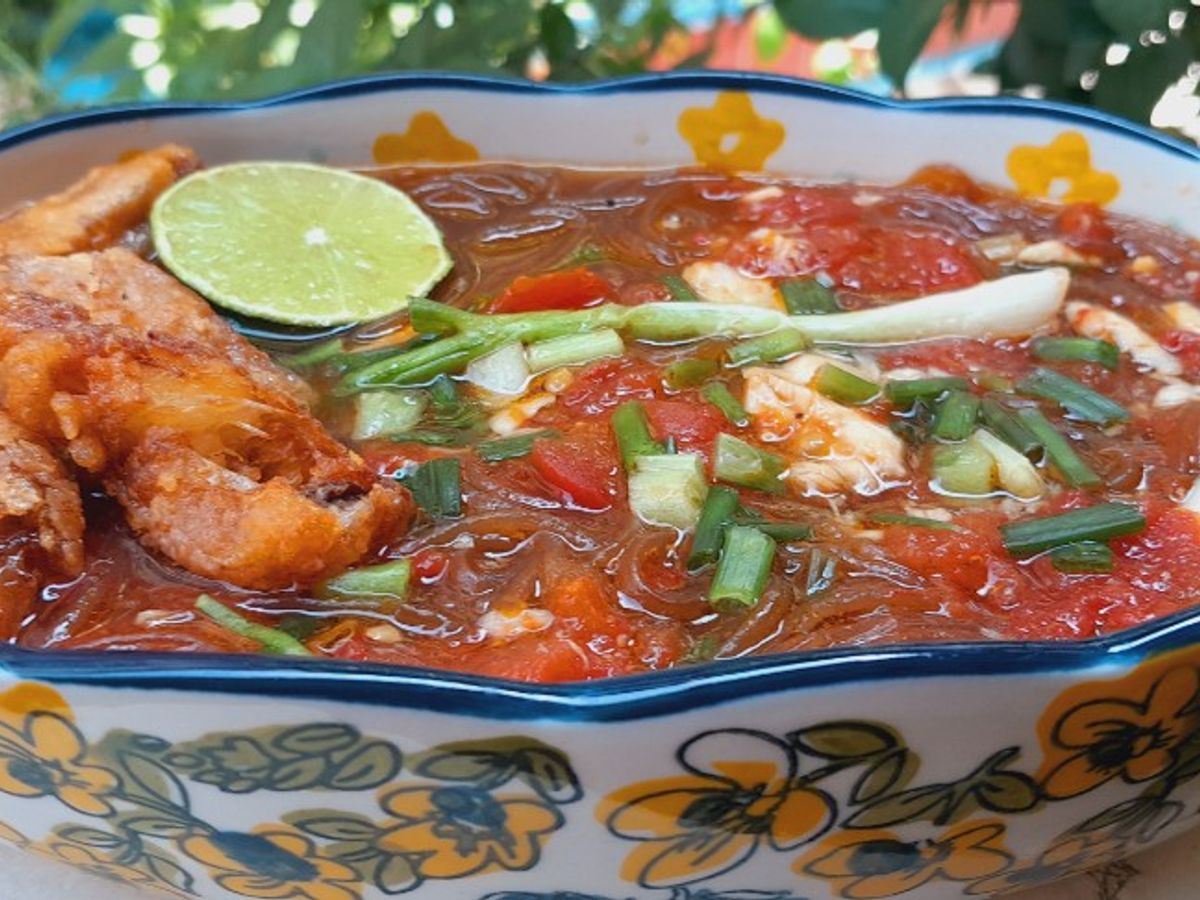 Miến cá nấu cà