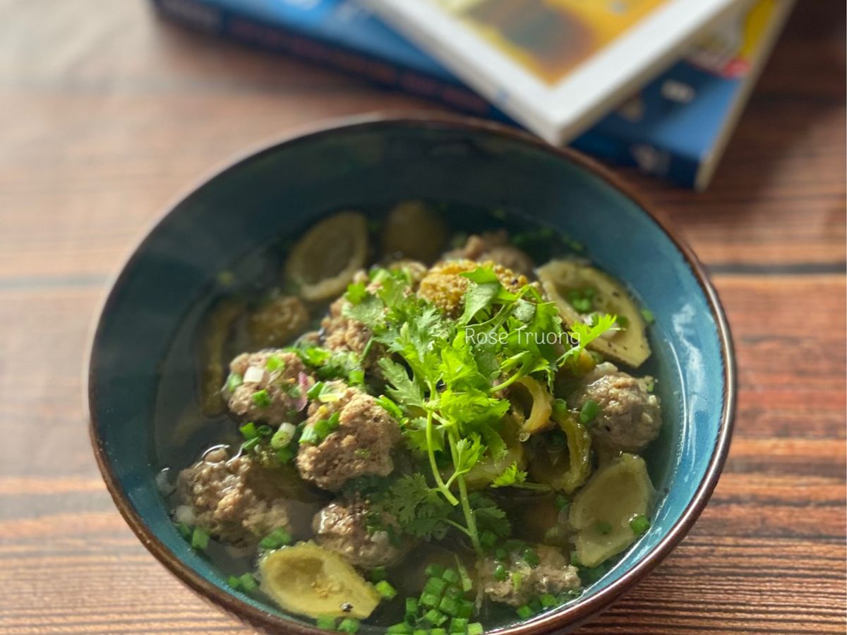 Canh Khổ Qua Rừng Thịt Viên