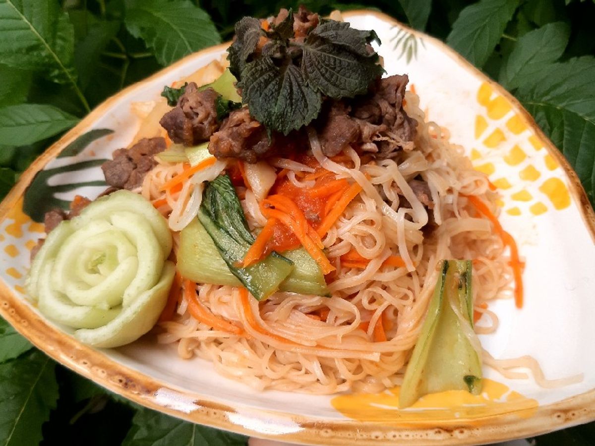 Mì Chũ xào bắp bò