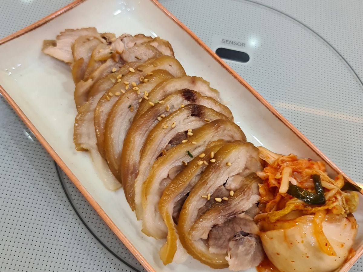 Bossam thịt luộc kiểu Hàn 🇰🇷