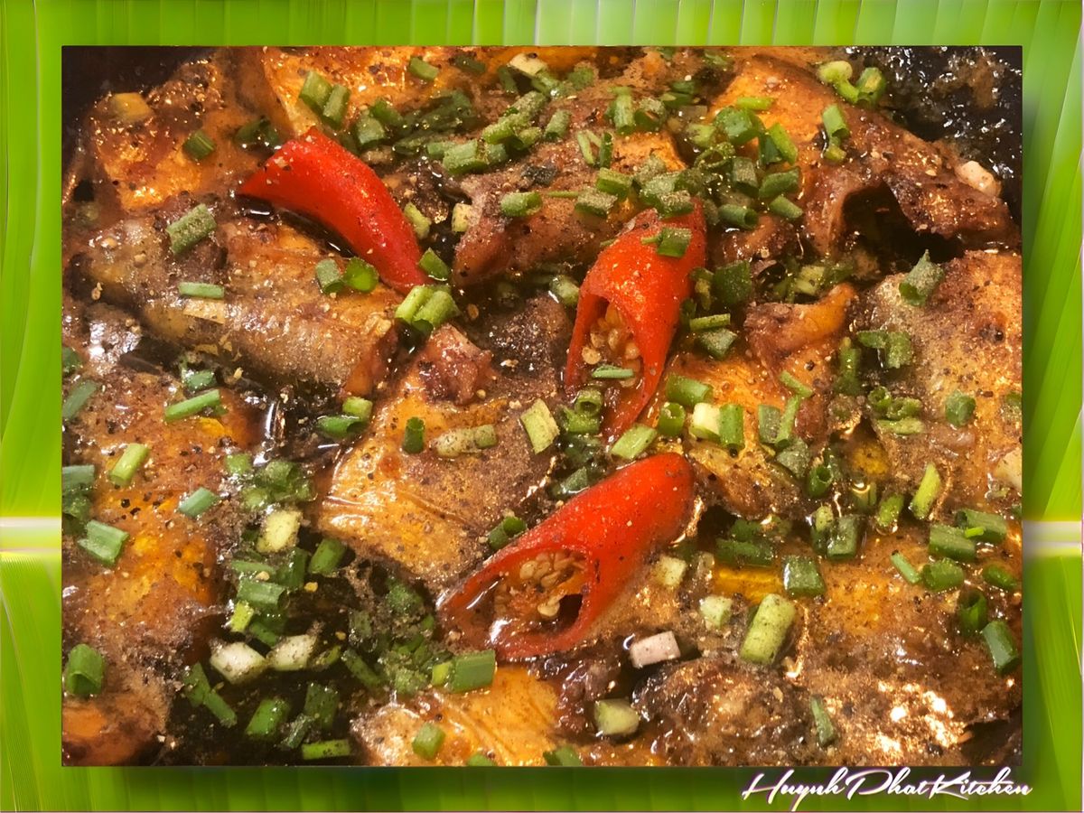 Cá Trèn Kho Tộ