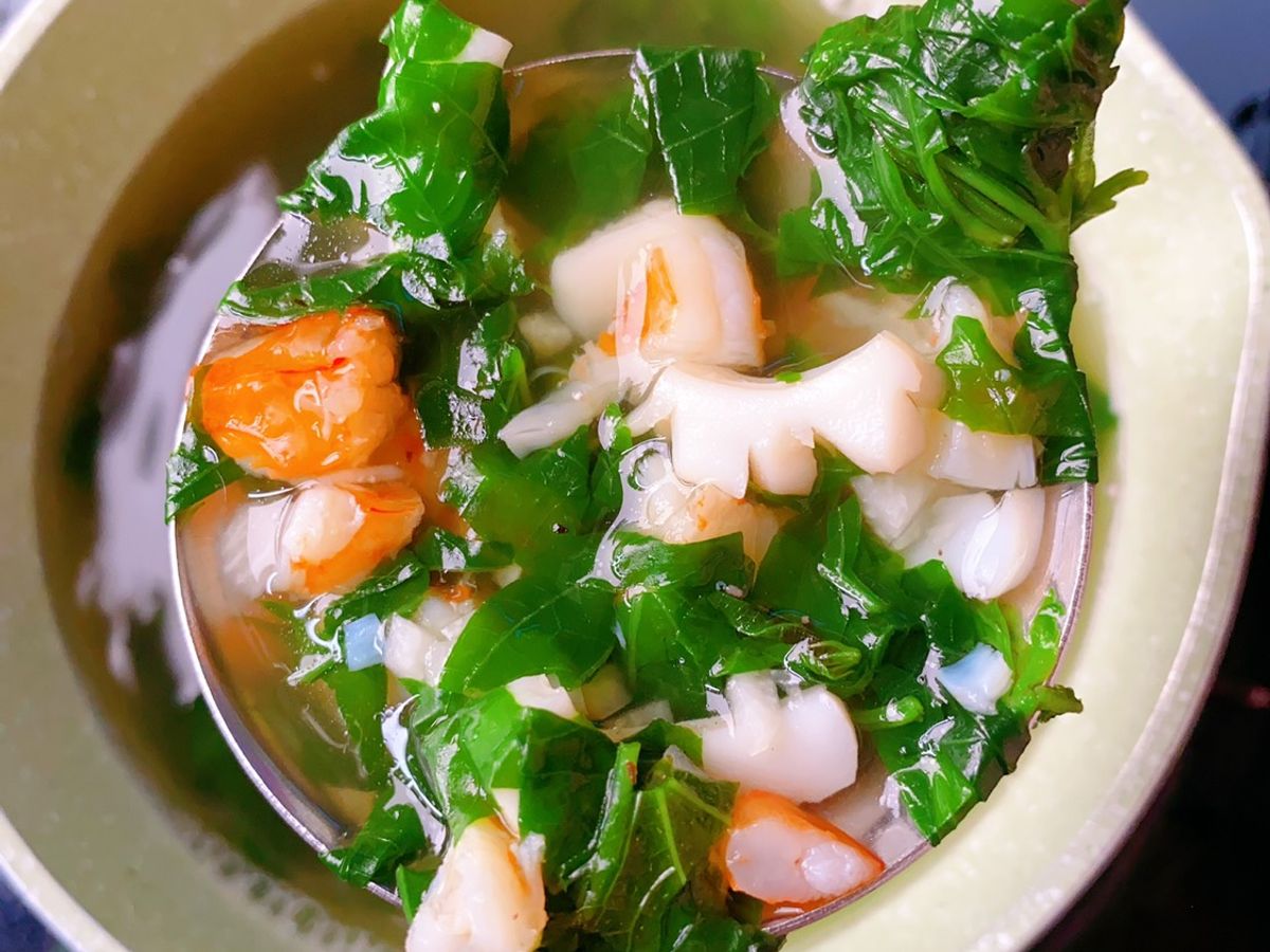 Canh bồ ngót Nhật và tôm mực