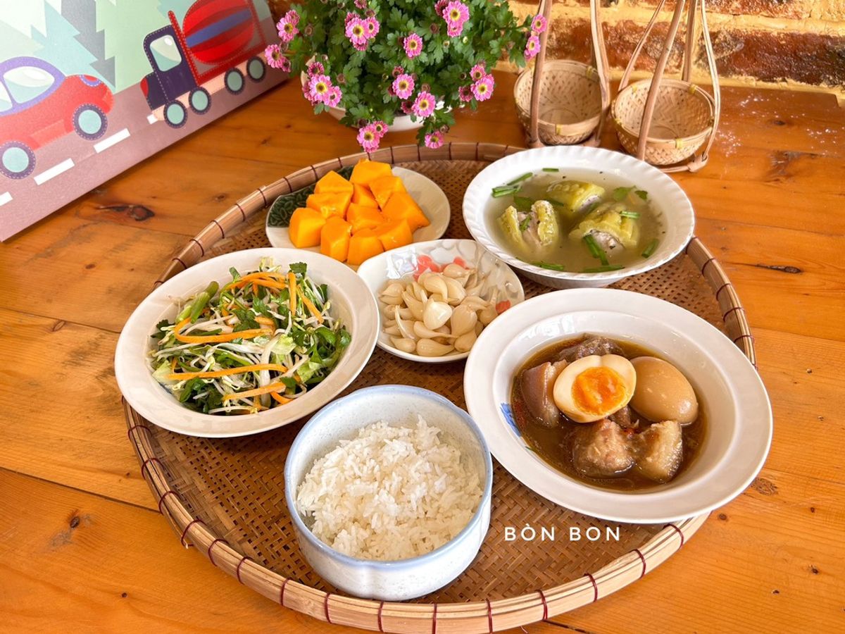 Mâm Cơm Ngày Tết Miền Nam