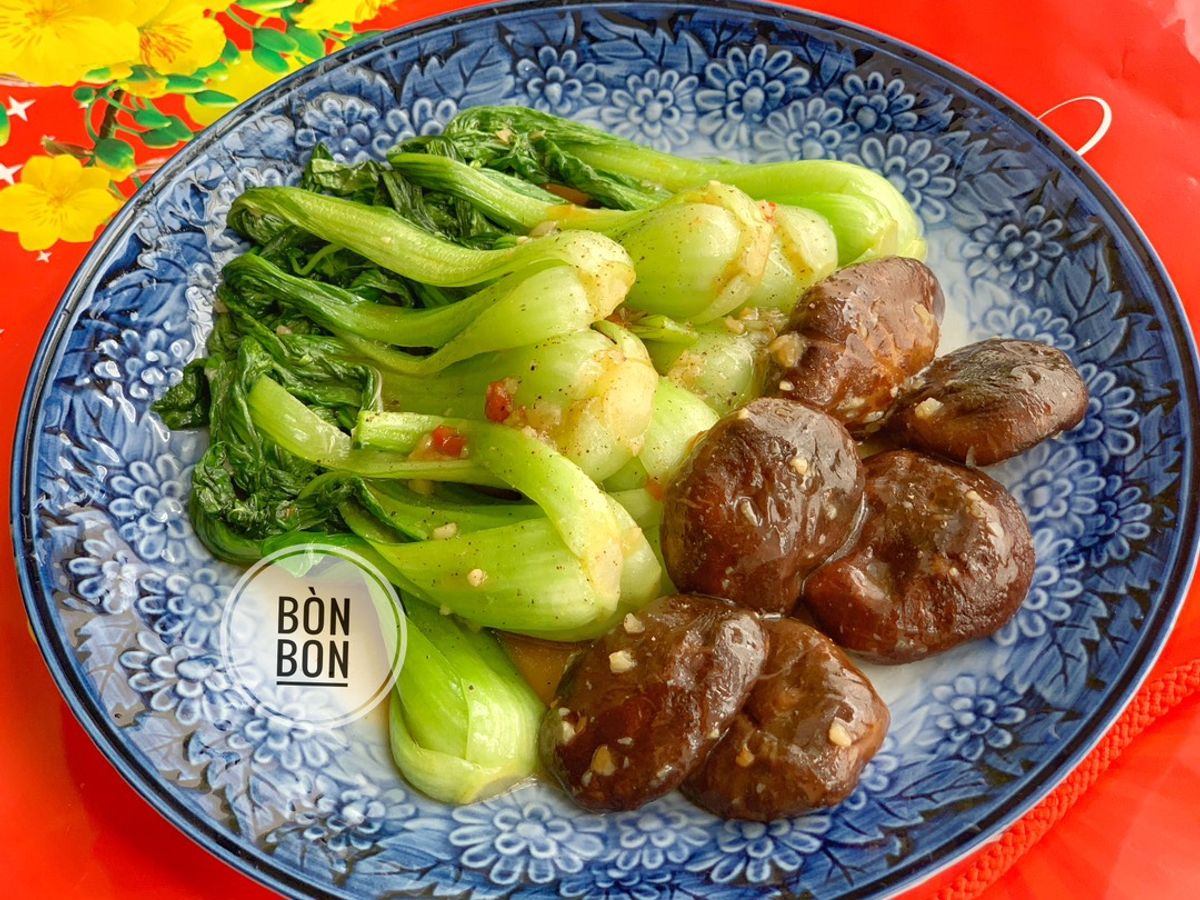 Cải Thìa Nấm Đông Cô Xào Dầu Hào