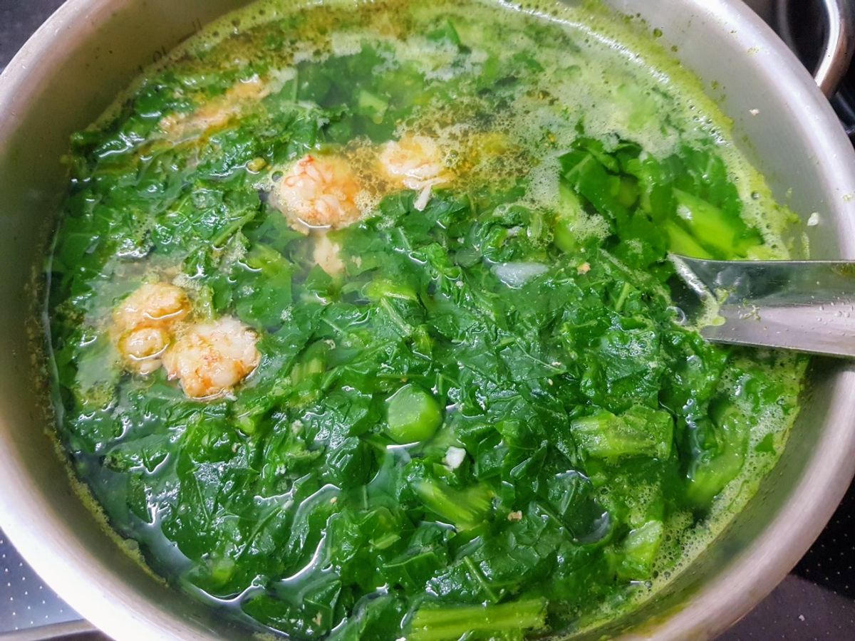 Canh cải nấu tôm