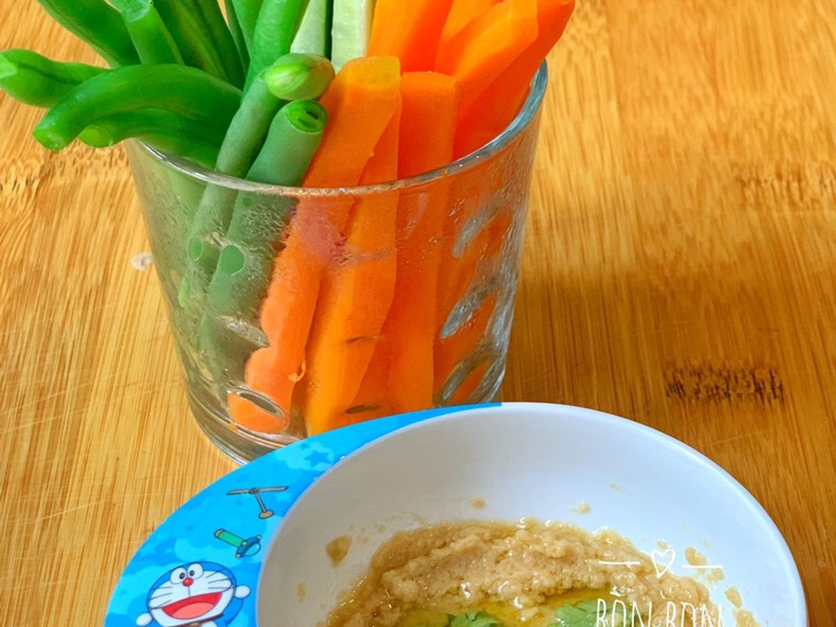 Rau Củ Luộc Chấm Sốt Hummus