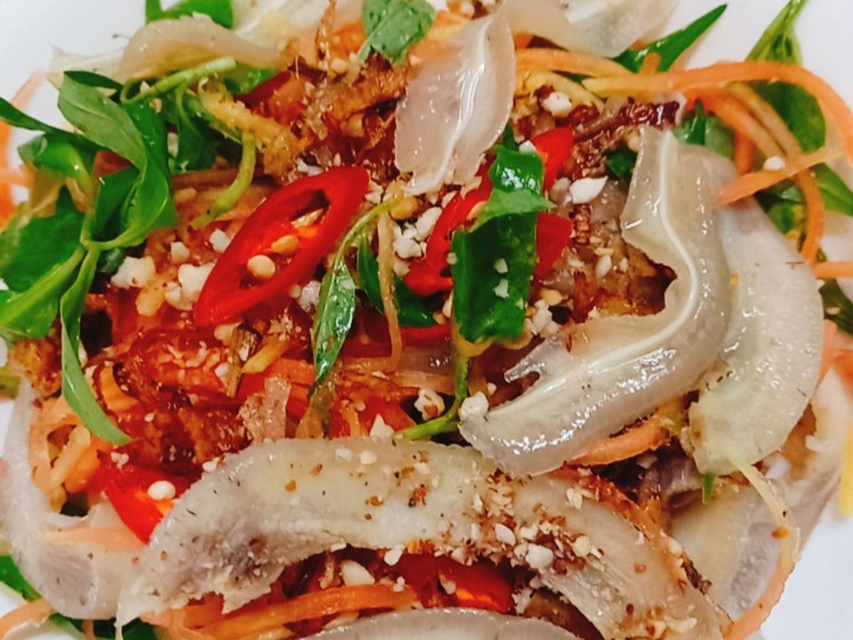 Gỏi đu đủ tai heo