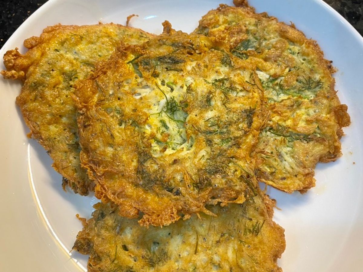 Cá ngần trứng rán