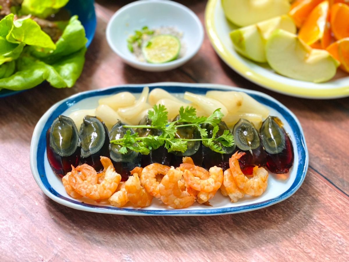 Trứng Bắc Thảo Củ Kiệu Tôm Khô