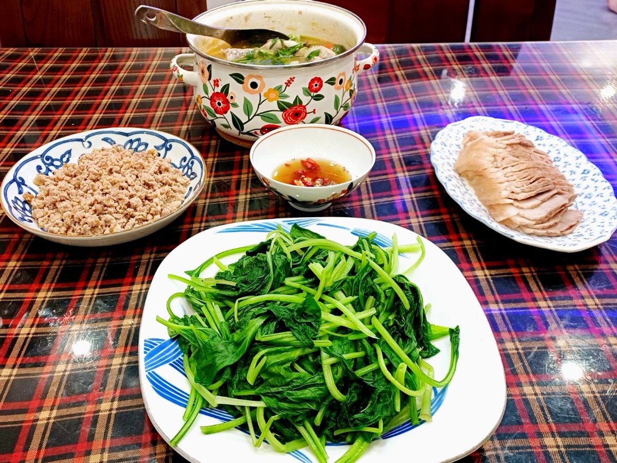 Mâm cơm gia đình #75